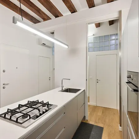 Holidays Apartment *